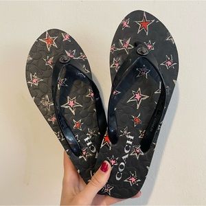 Coach Abigail black stars flip flops